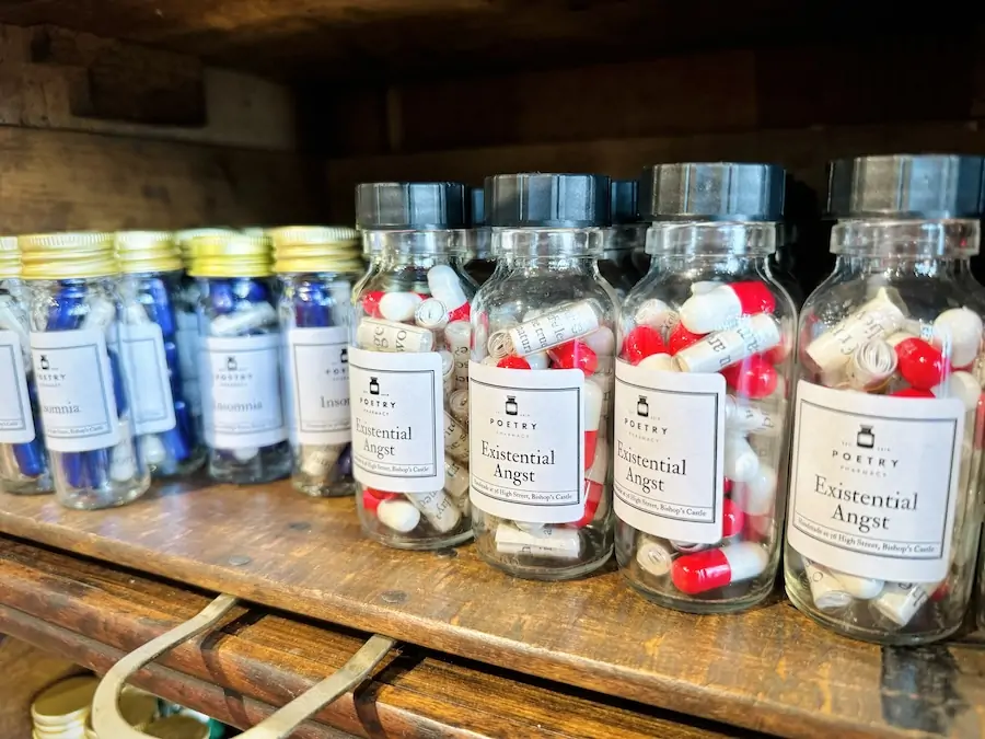 Poemcetamols-at-The-Poetry-Pharmacy-London.jpg